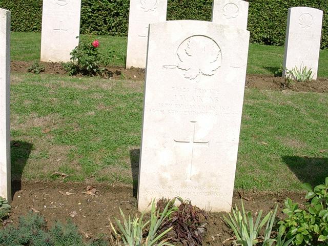 17066159_116736144877