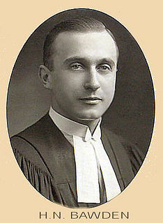 Osgoode Hall Law School class of 1923. Indicates year of death as 1976.