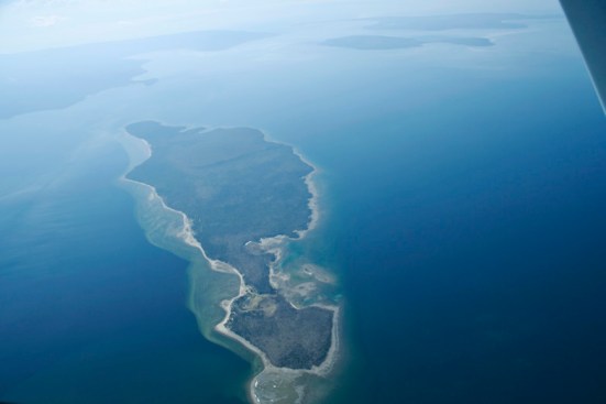 giants-tomb-island-taken-from-the-north-end-looking-south